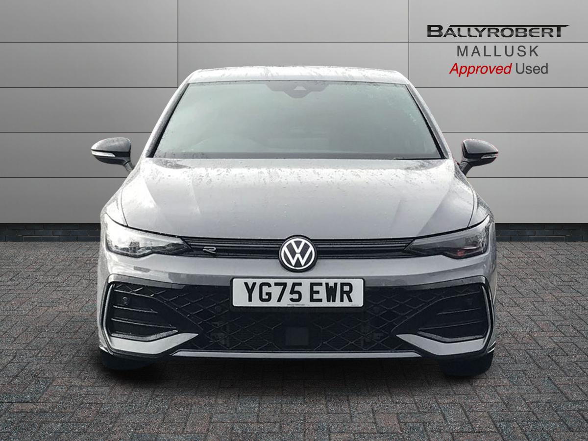 2025 Volkswagen Golf 1.5 eTSI 150 Black Edition 5dr DSG - vehicle photo 10 for sale on PureCar