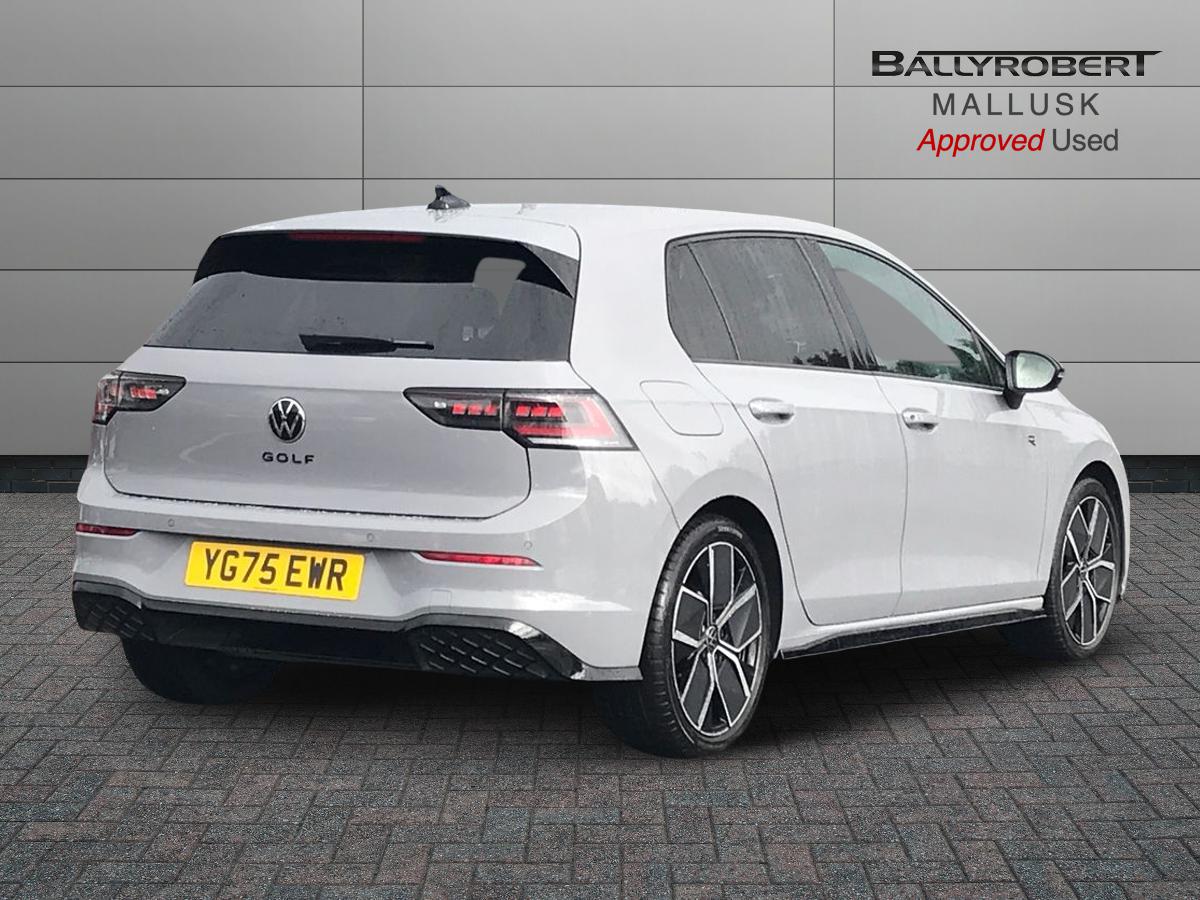 2025 Volkswagen Golf 1.5 eTSI 150 Black Edition 5dr DSG - vehicle photo 15 for sale on PureCar