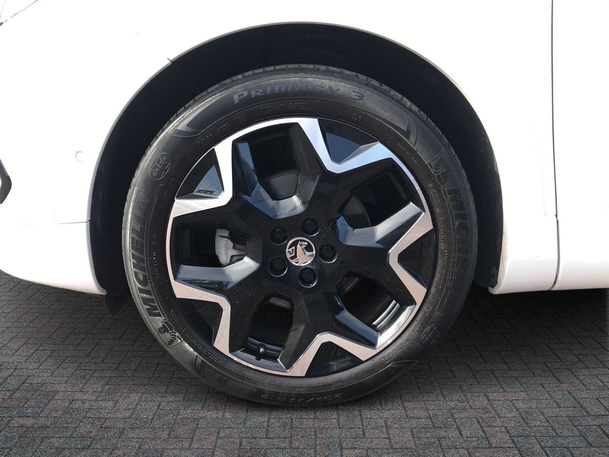 2023 Vauxhall Grandland 1.2 Turbo Ultimate 5dr - vehicle photo 12 for sale on PureCar