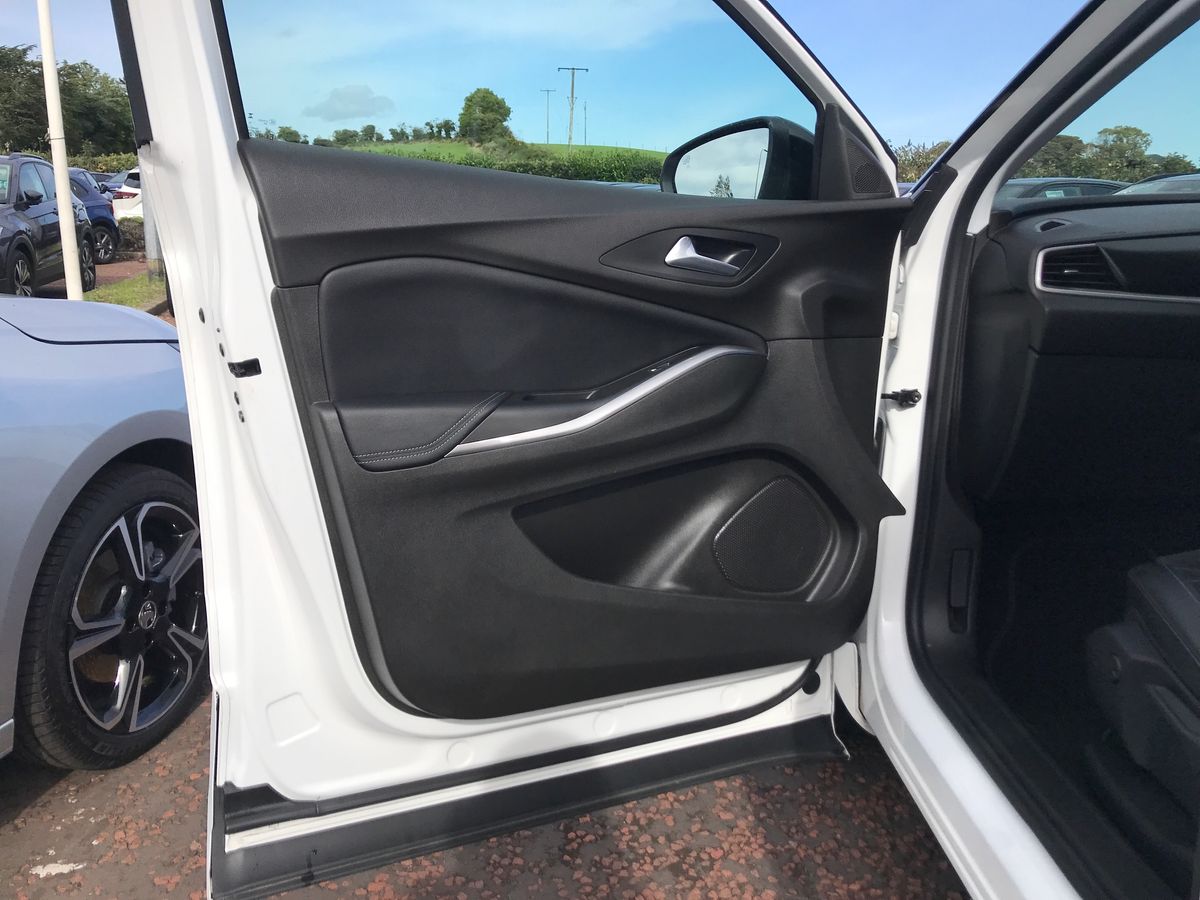 2023 Vauxhall Grandland 1.2 Turbo Ultimate 5dr - vehicle photo 17 for sale on PureCar