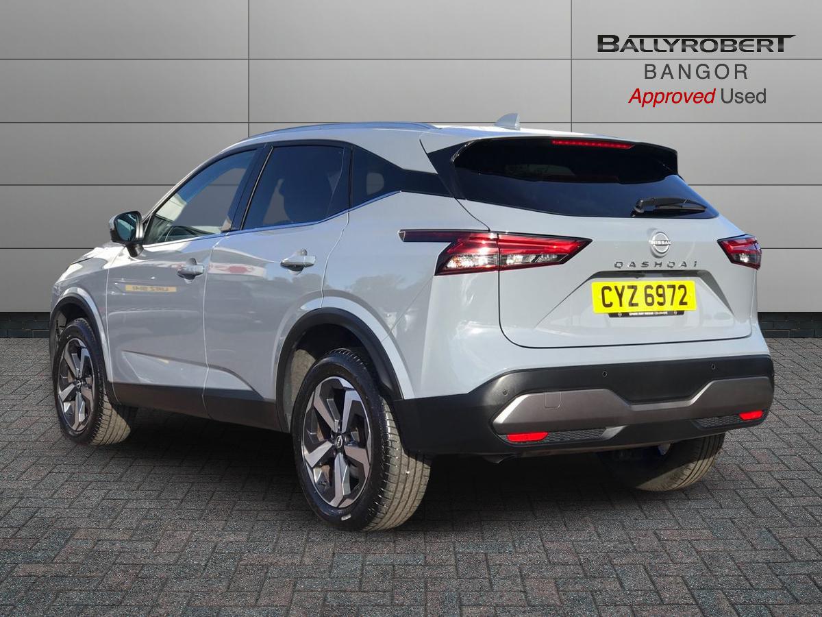 2024 Nissan Qashqai 1.3 DiG-T MH N-Connecta 5dr - vehicle photo 2 for sale on PureCar