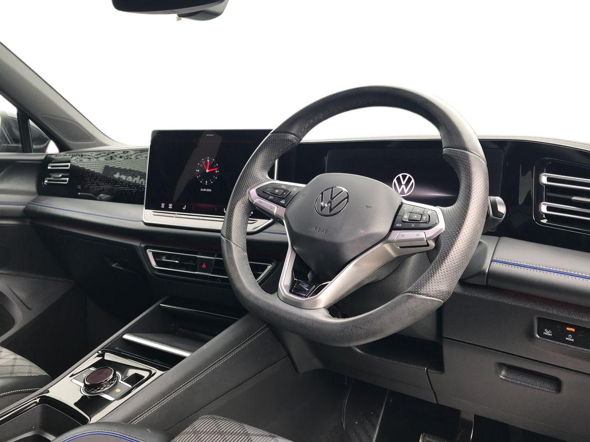 2024 Volkswagen Tiguan 1.5 eTSI 150 R-Line 5dr DSG - vehicle photo 4 for sale on PureCar