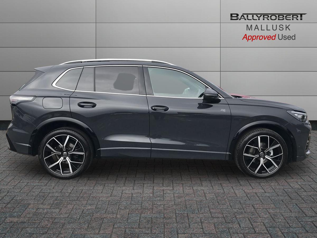 2024 Volkswagen Tiguan 1.5 eTSI 150 R-Line 5dr DSG - vehicle photo 9 for sale on PureCar