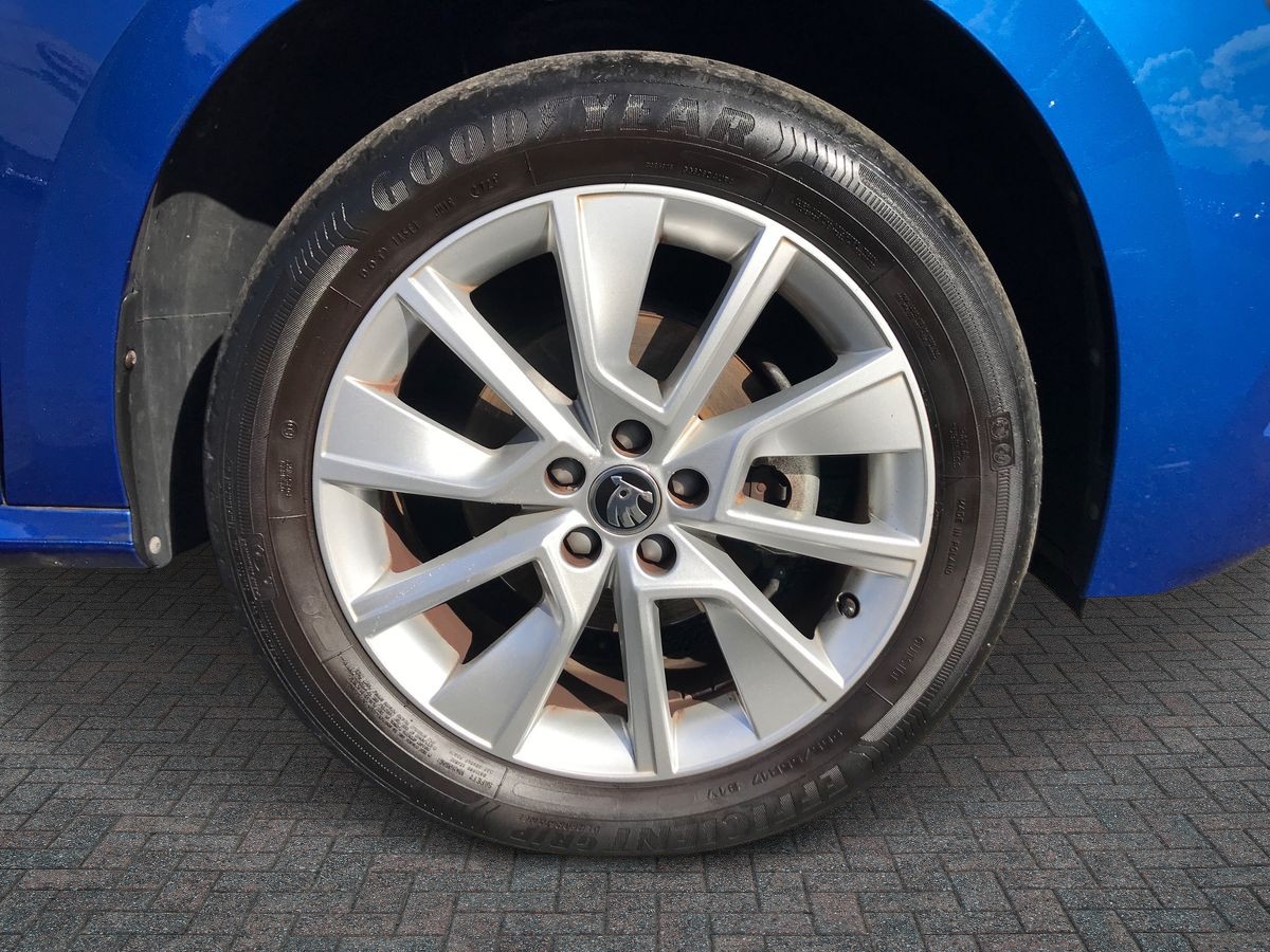 2023 Skoda KAMIQ 1.0 TSI 110 SE Drive 5dr DSG - vehicle photo 12 for sale on PureCar