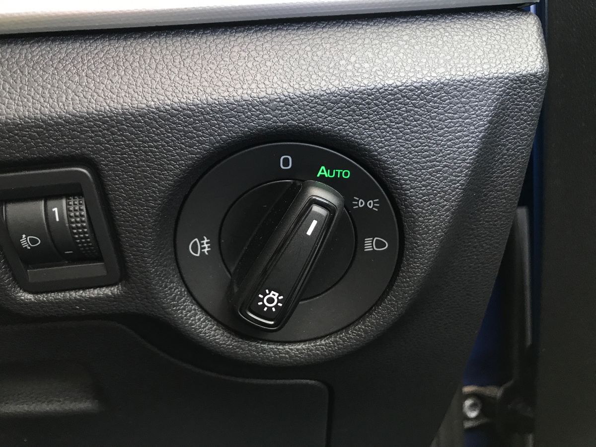 2023 Skoda KAMIQ 1.0 TSI 110 SE Drive 5dr DSG - vehicle photo 24 for sale on PureCar