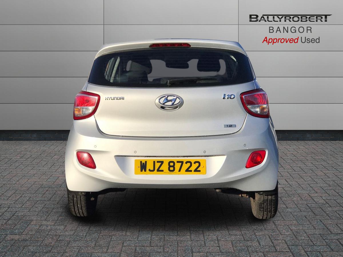 2015 Hyundai i10 1.2 Premium 5dr Auto - vehicle photo 11 for sale on PureCar