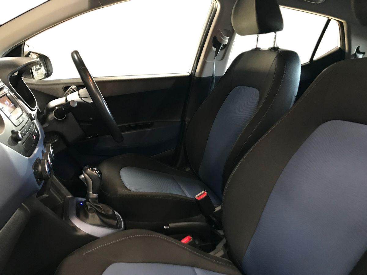 2015 Hyundai i10 1.2 Premium 5dr Auto - vehicle photo 6 for sale on PureCar