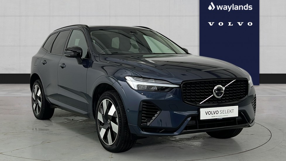 2025 Volvo XC60 2.0 T8 Ultra (Dark