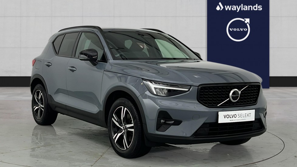 2023 Volvo XC40 2.0 B3 Plus