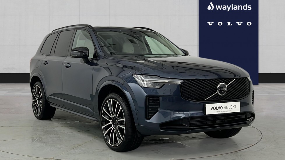 2025 Volvo XC90 2.0 T8 Ultra (Dark