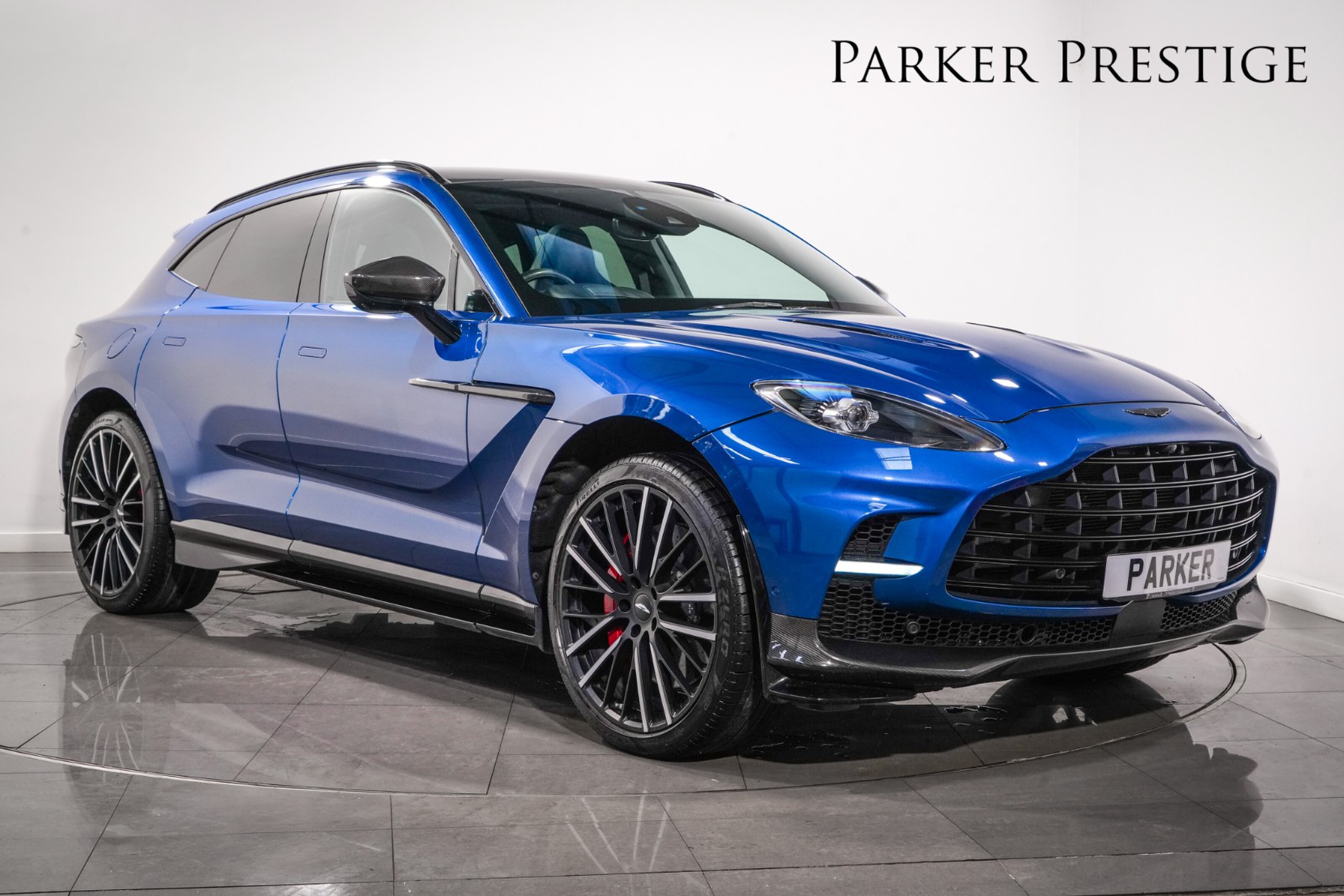 Aston Martin Dbx