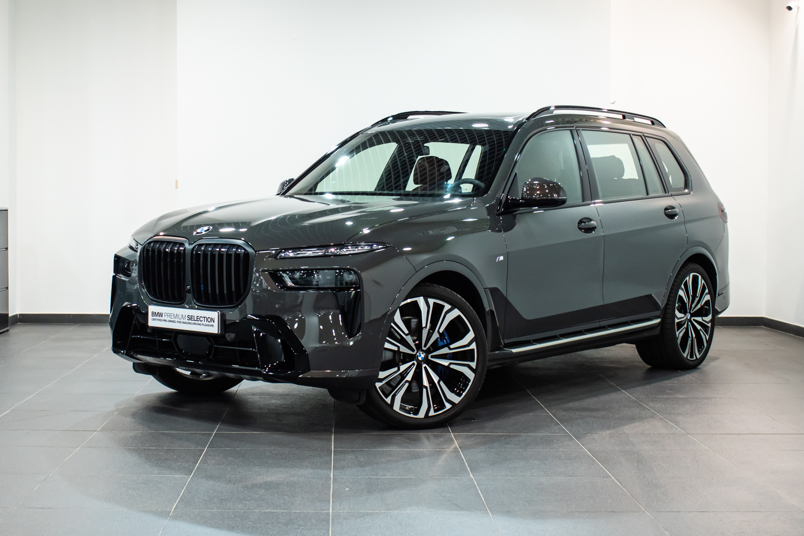 BMW X7 1