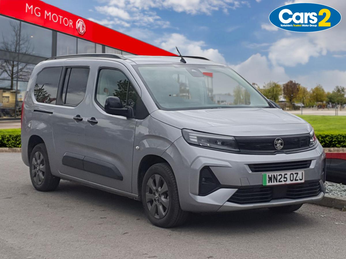 2025 Vauxhall Combo Life E Ultimate XL (5st)