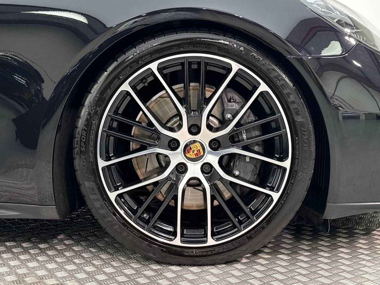 Panamera 4 SPORT TURISMO PLATINUM EDITION PDK (2) image 12