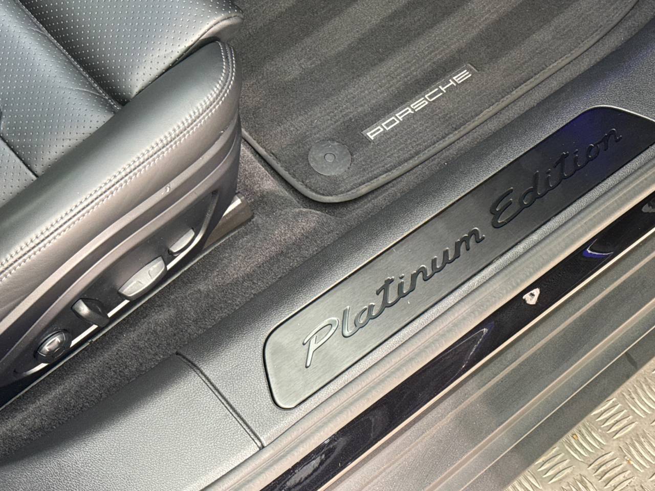 Panamera 4 SPORT TURISMO PLATINUM EDITION PDK (2) image 21