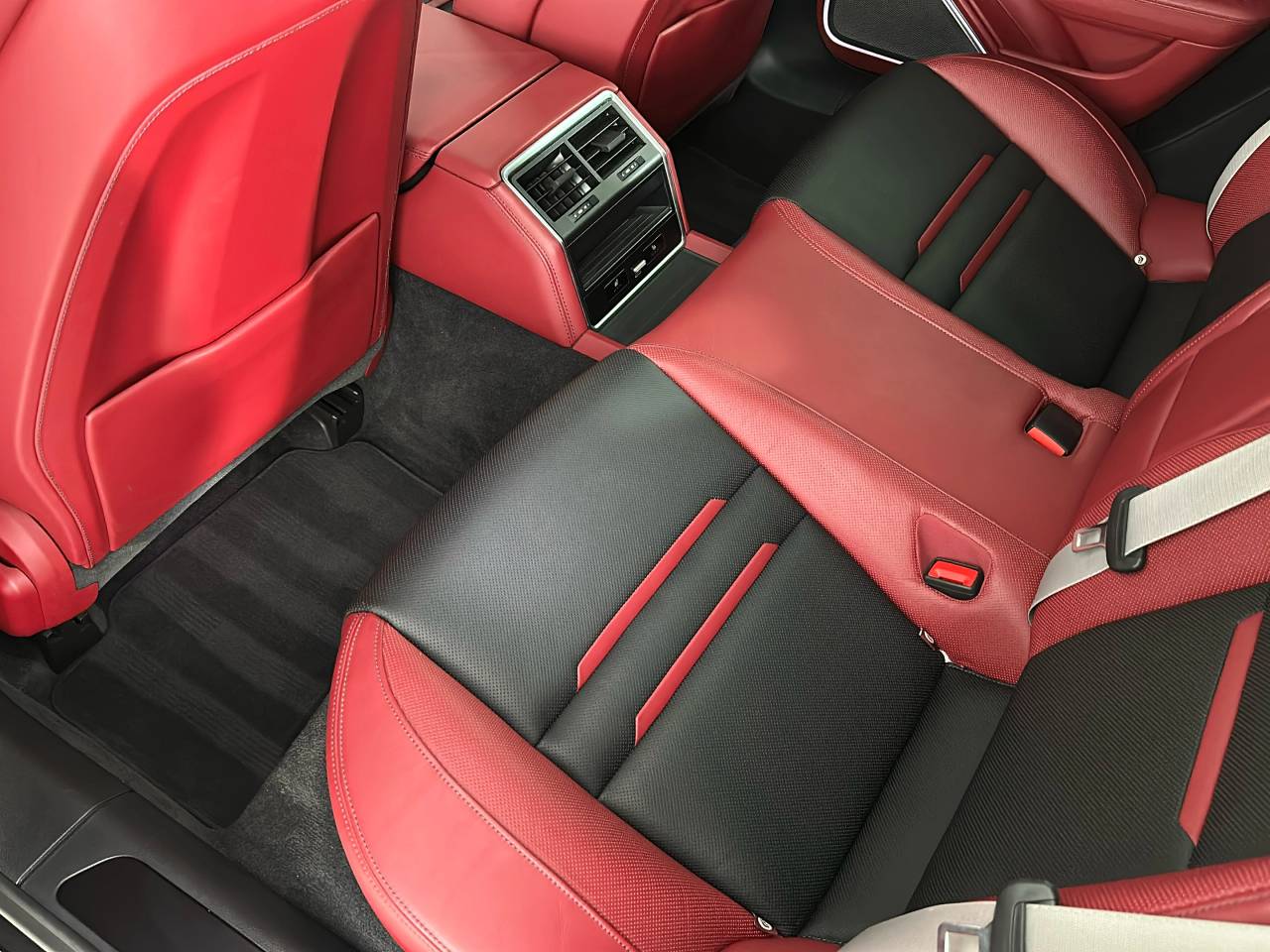 Panamera 4 SPORT TURISMO PLATINUM EDITION PDK (8) image 05