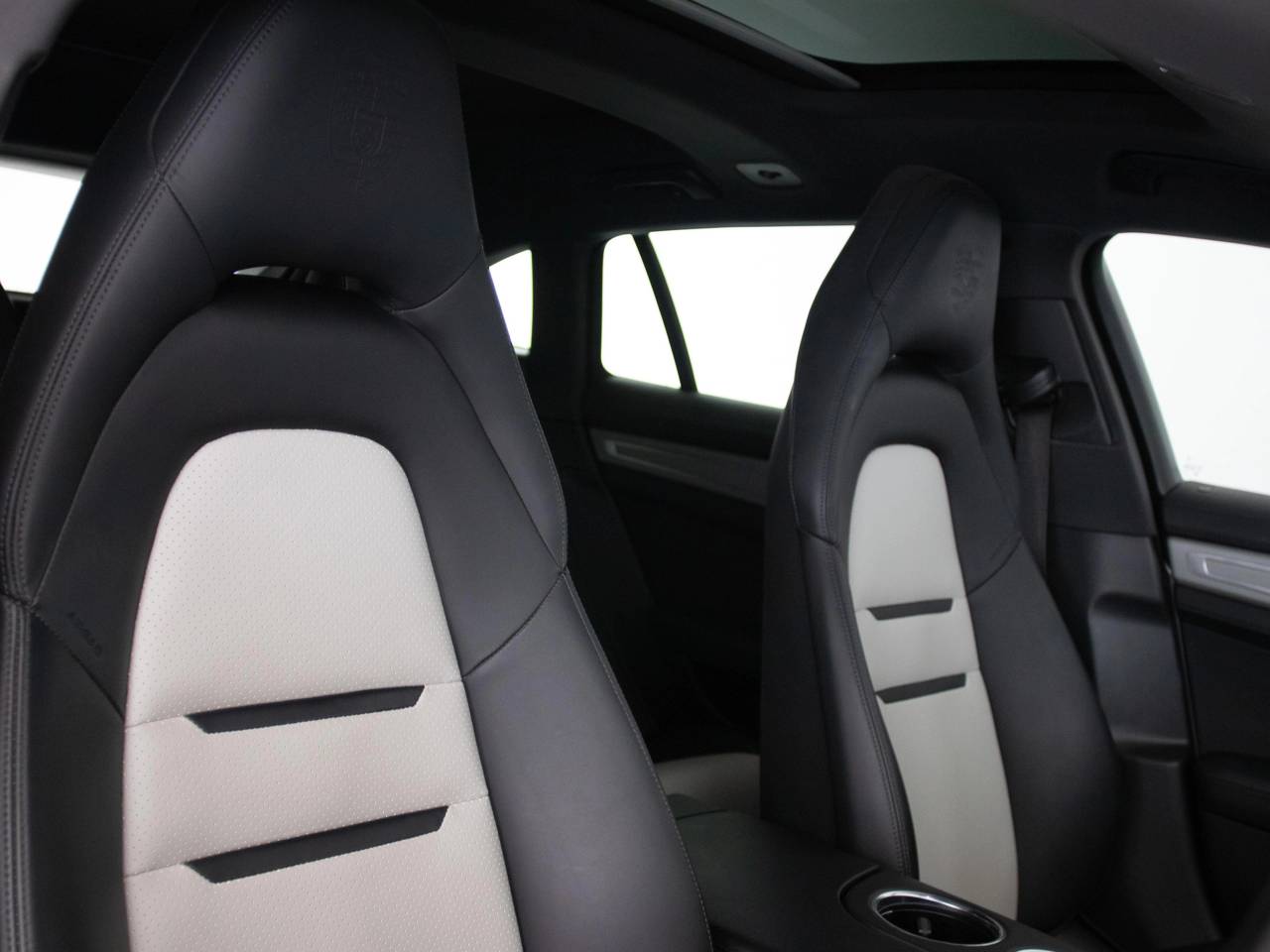 Panamera 4 SPORT TURISMO PLATINUM EDITION PDK (2) image 05