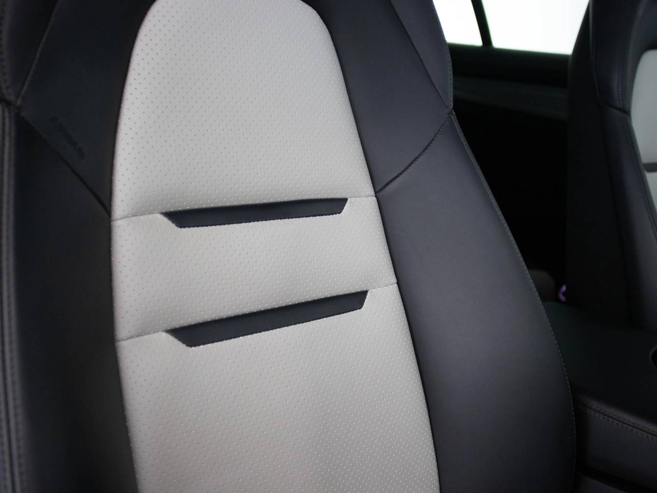 Panamera 4 SPORT TURISMO PLATINUM EDITION PDK (2) image 39