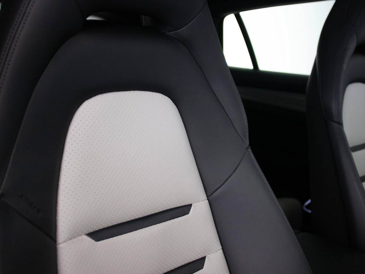 Panamera 4 SPORT TURISMO PLATINUM EDITION PDK (2) image 33