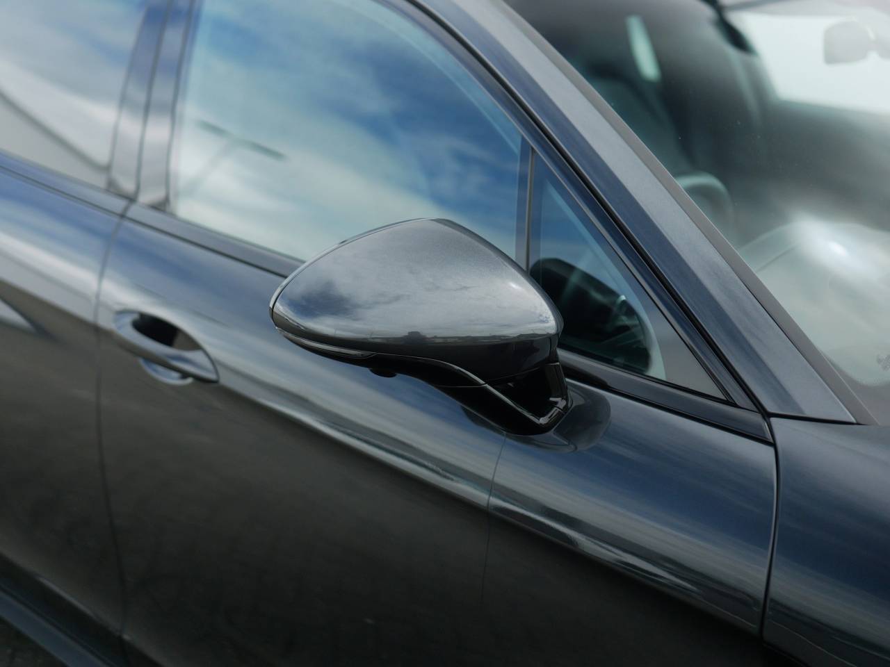 Panamera 4 SPORT TURISMO PDK image 14