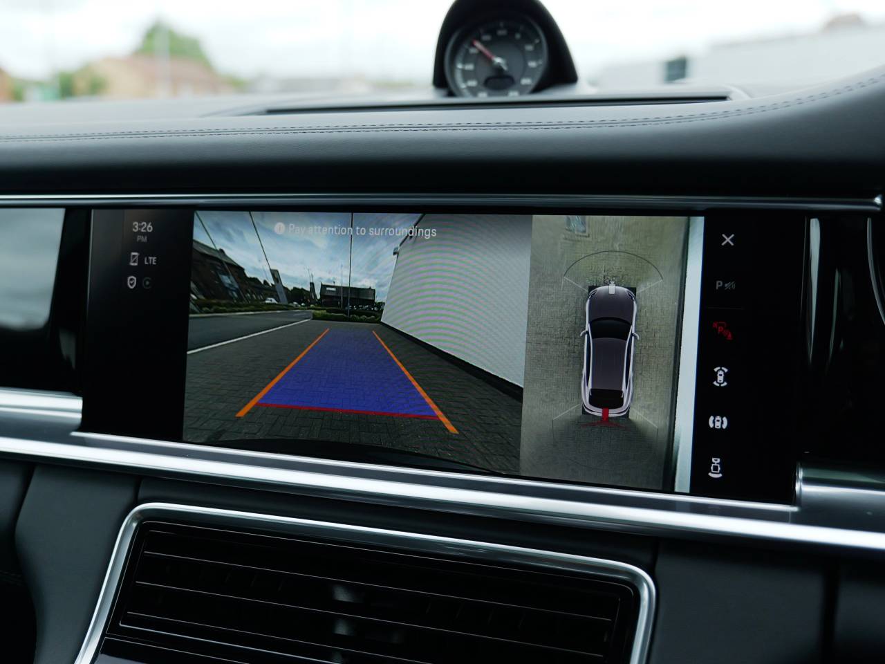 Panamera 4 SPORT TURISMO PDK image 24