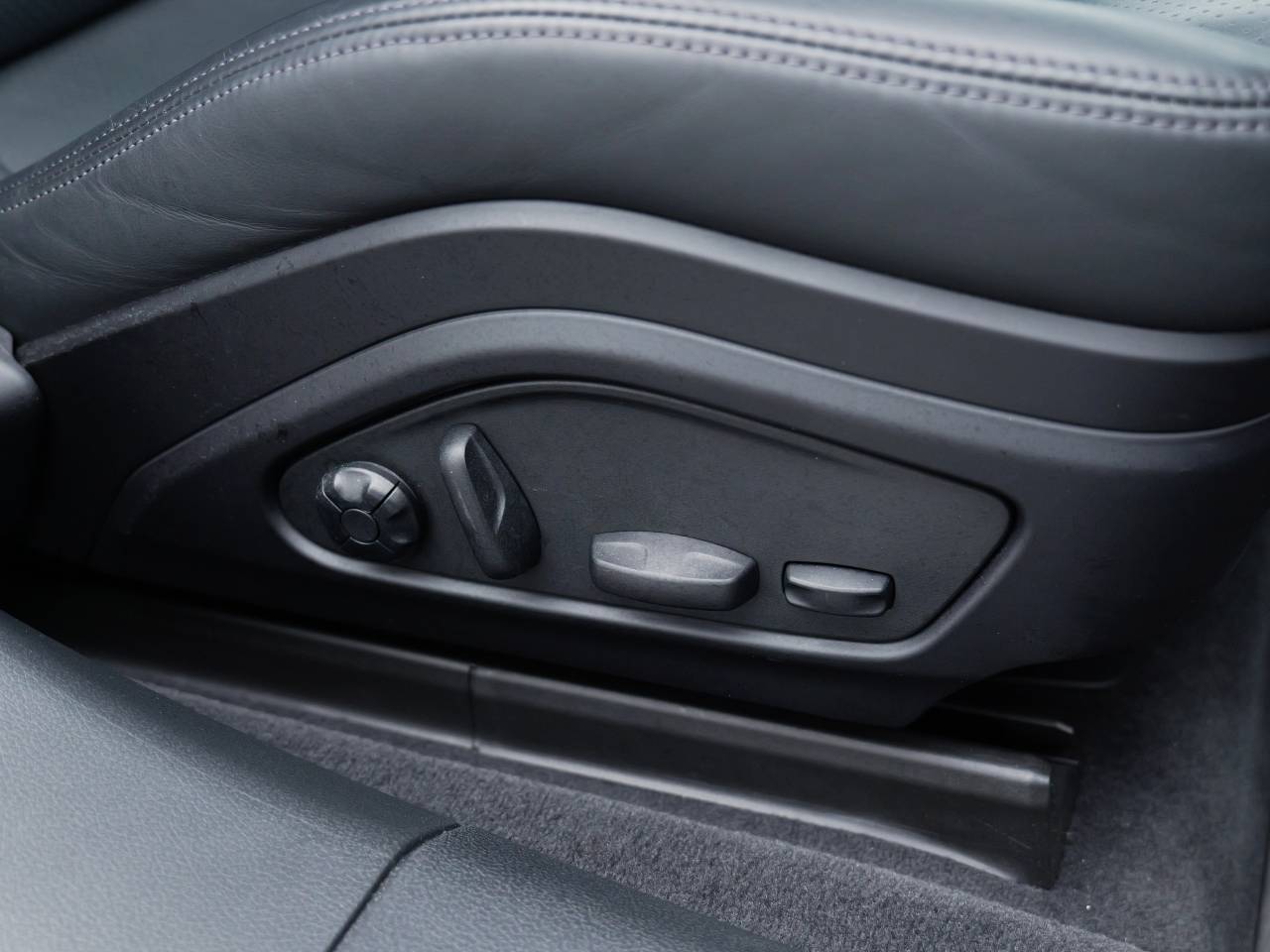 Panamera 4 SPORT TURISMO PDK image 31