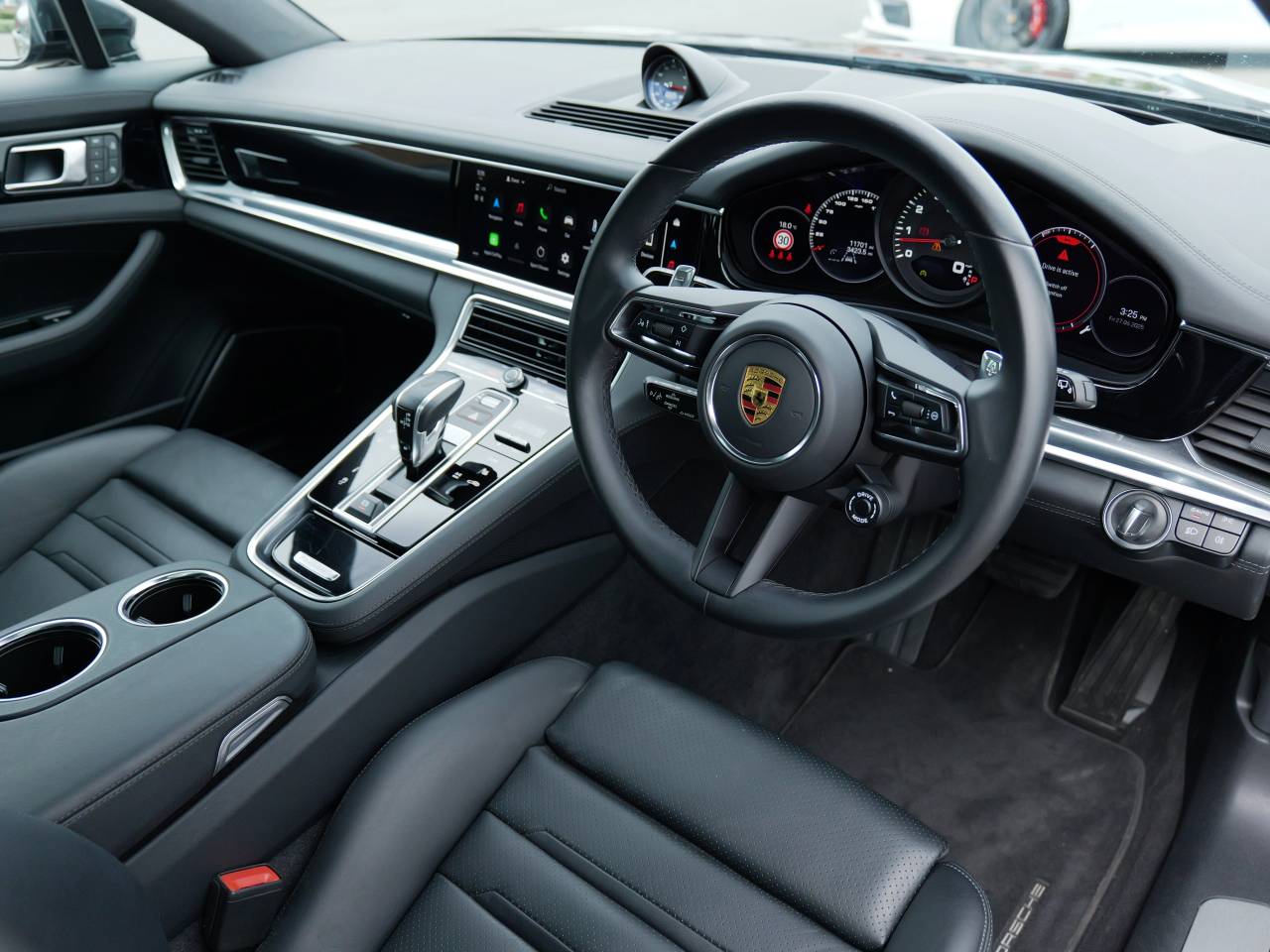 Panamera 4 SPORT TURISMO PDK image 08