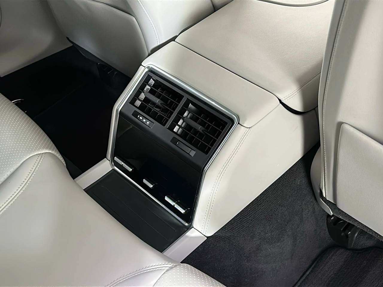 Panamera 4S SPORT TURISMO PDK (8) image 17