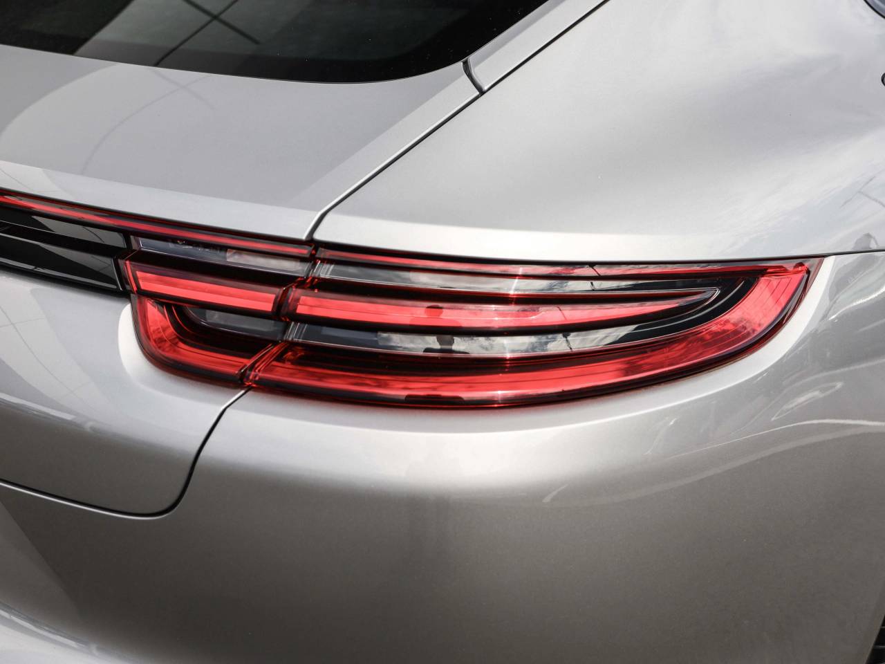 Panamera 4 E HYBRID image 13