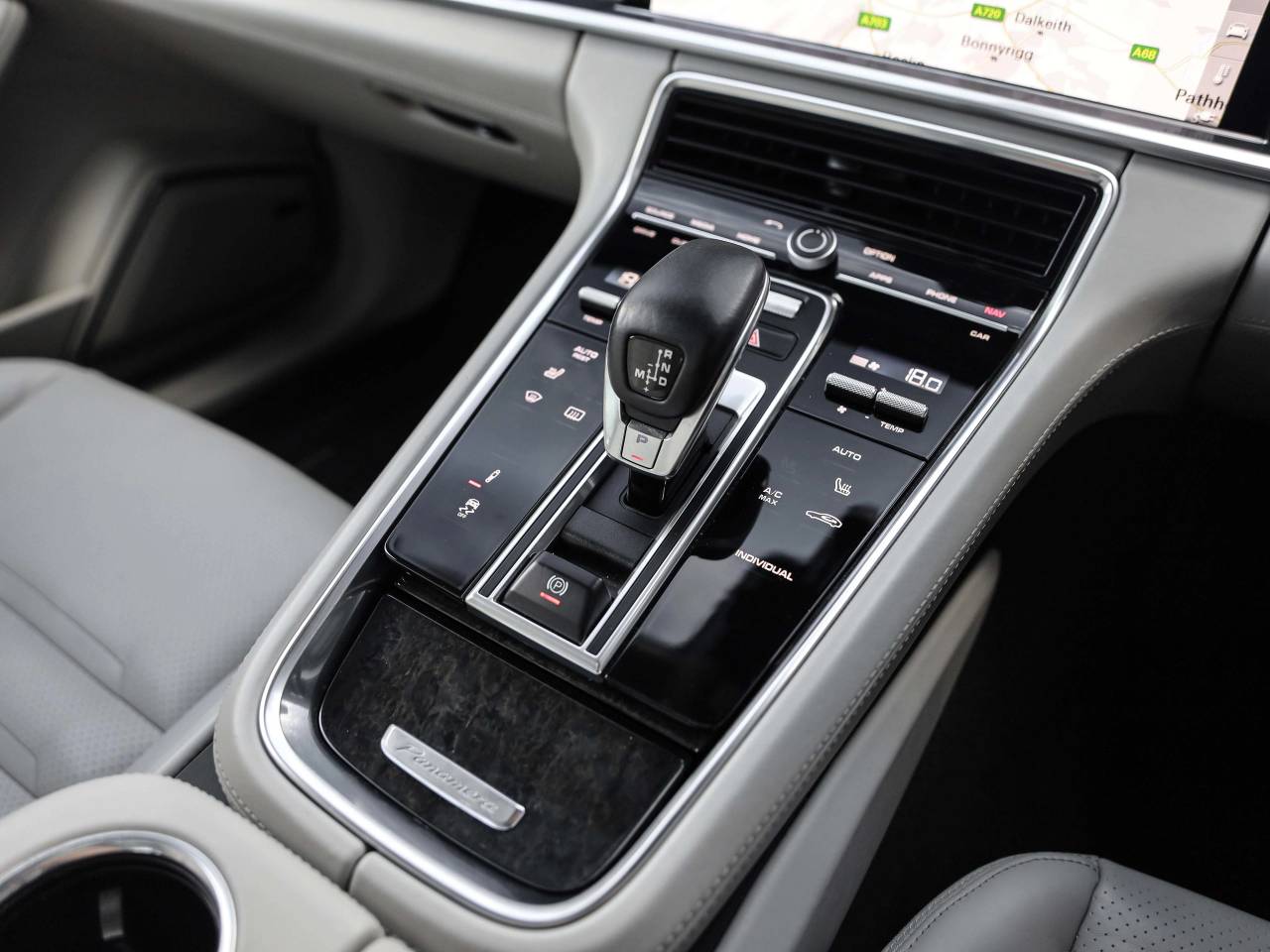 Panamera 4 E HYBRID image 29
