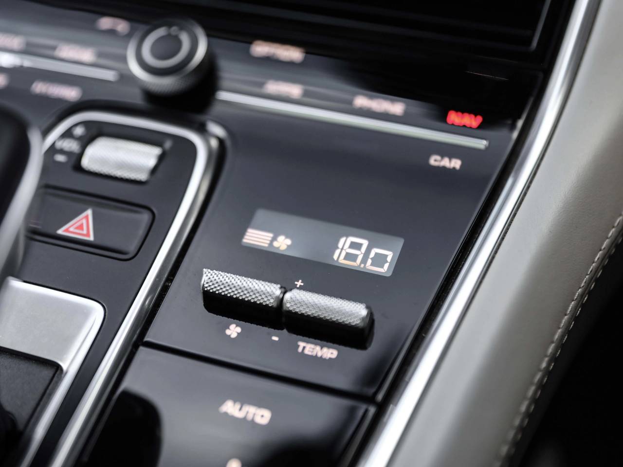 Panamera 4 E HYBRID image 27