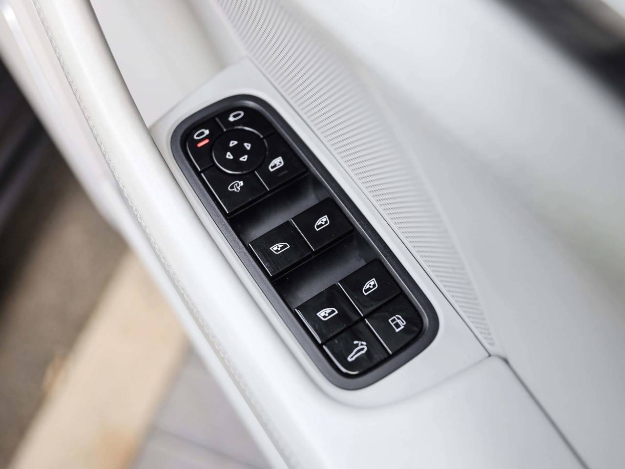 Panamera 4 E HYBRID image 32