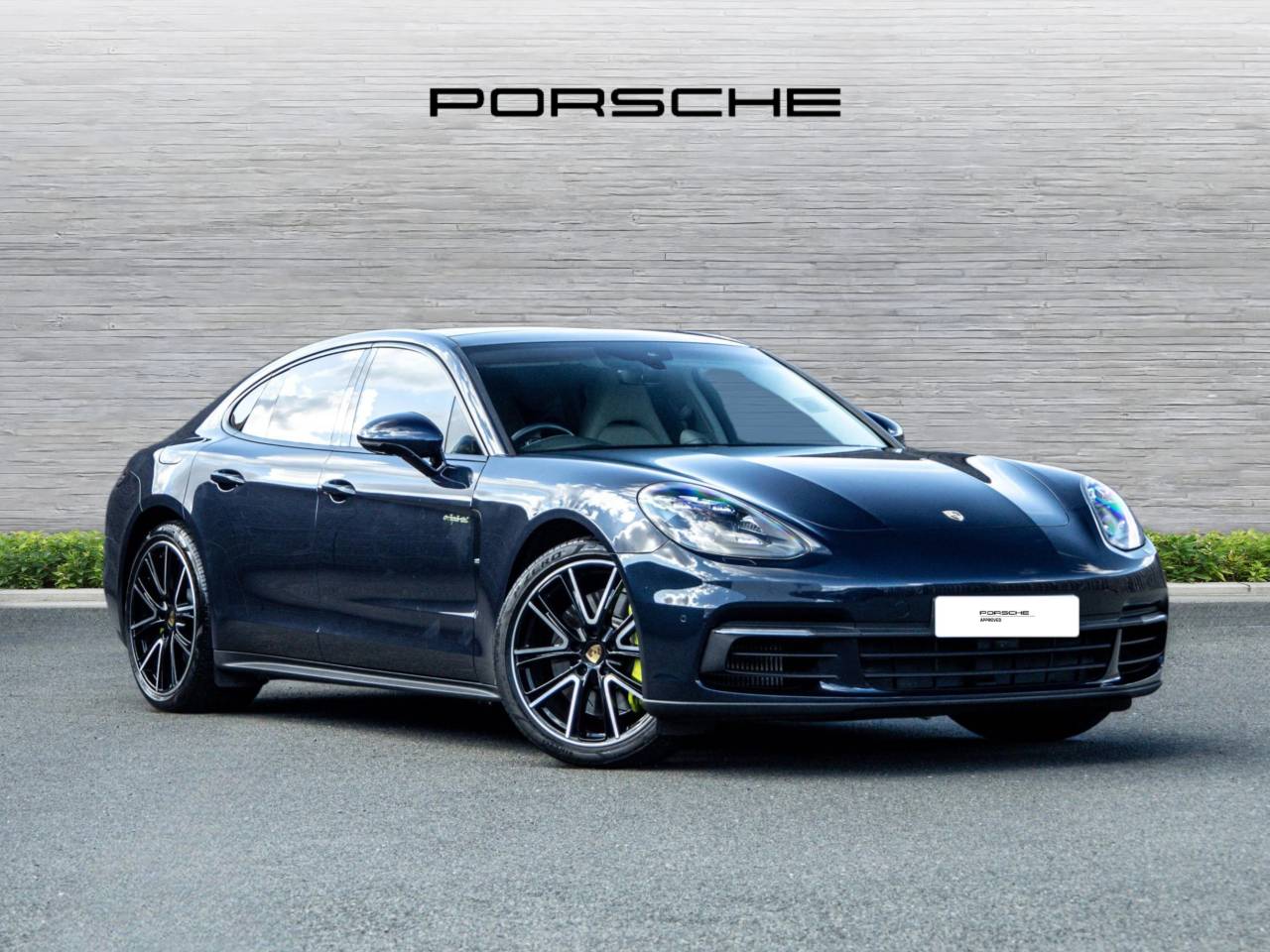 Panamera 4 E-HYBRID
