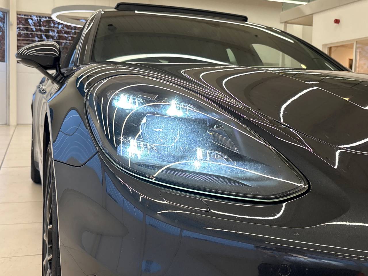 Panamera 4 SPORT TURISMO PDK image 11