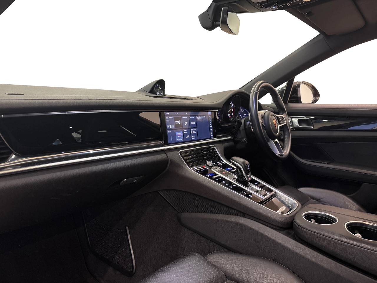 Panamera 4 SPORT TURISMO PDK image 24