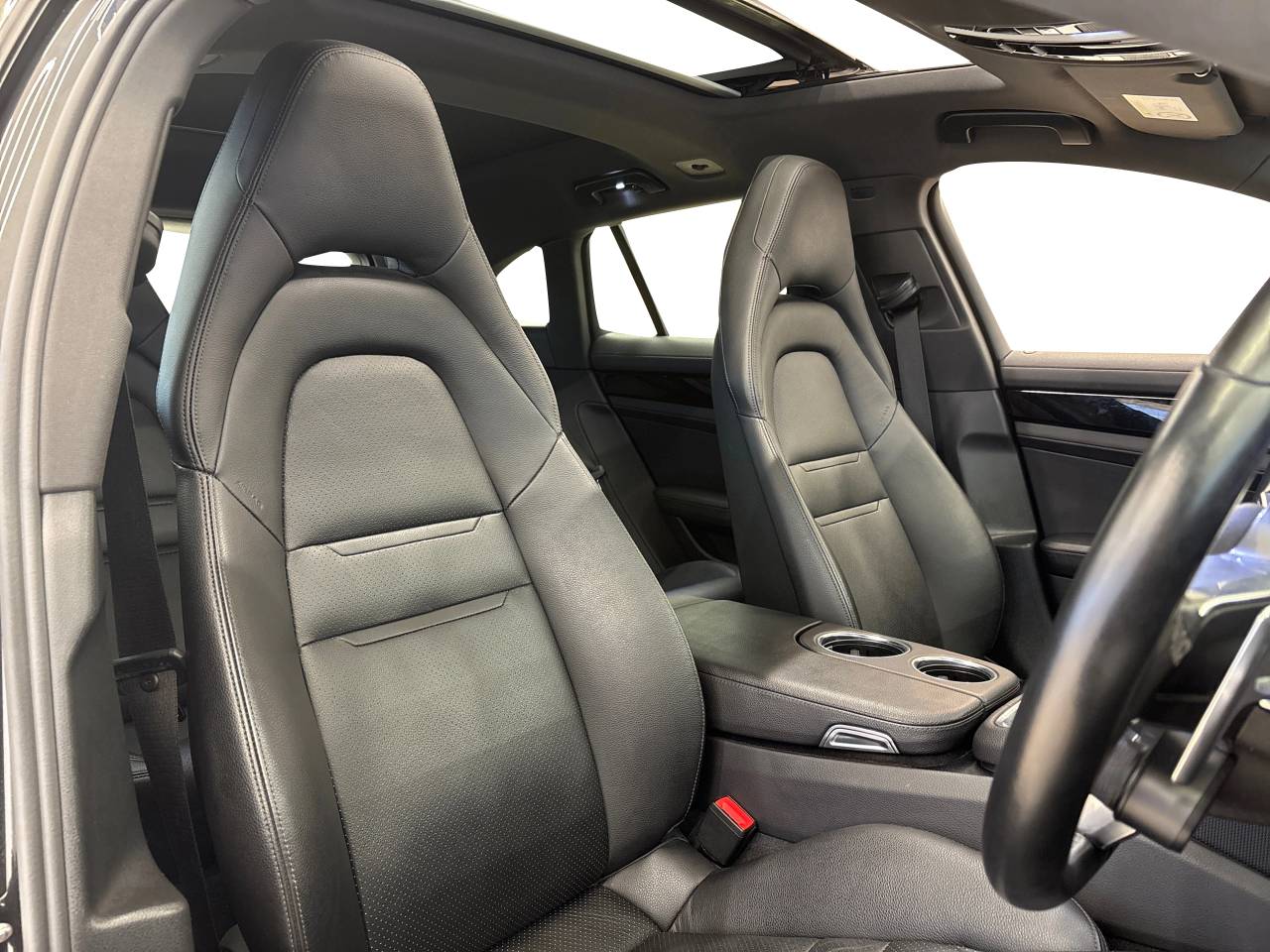 Panamera 4 SPORT TURISMO PDK image 05