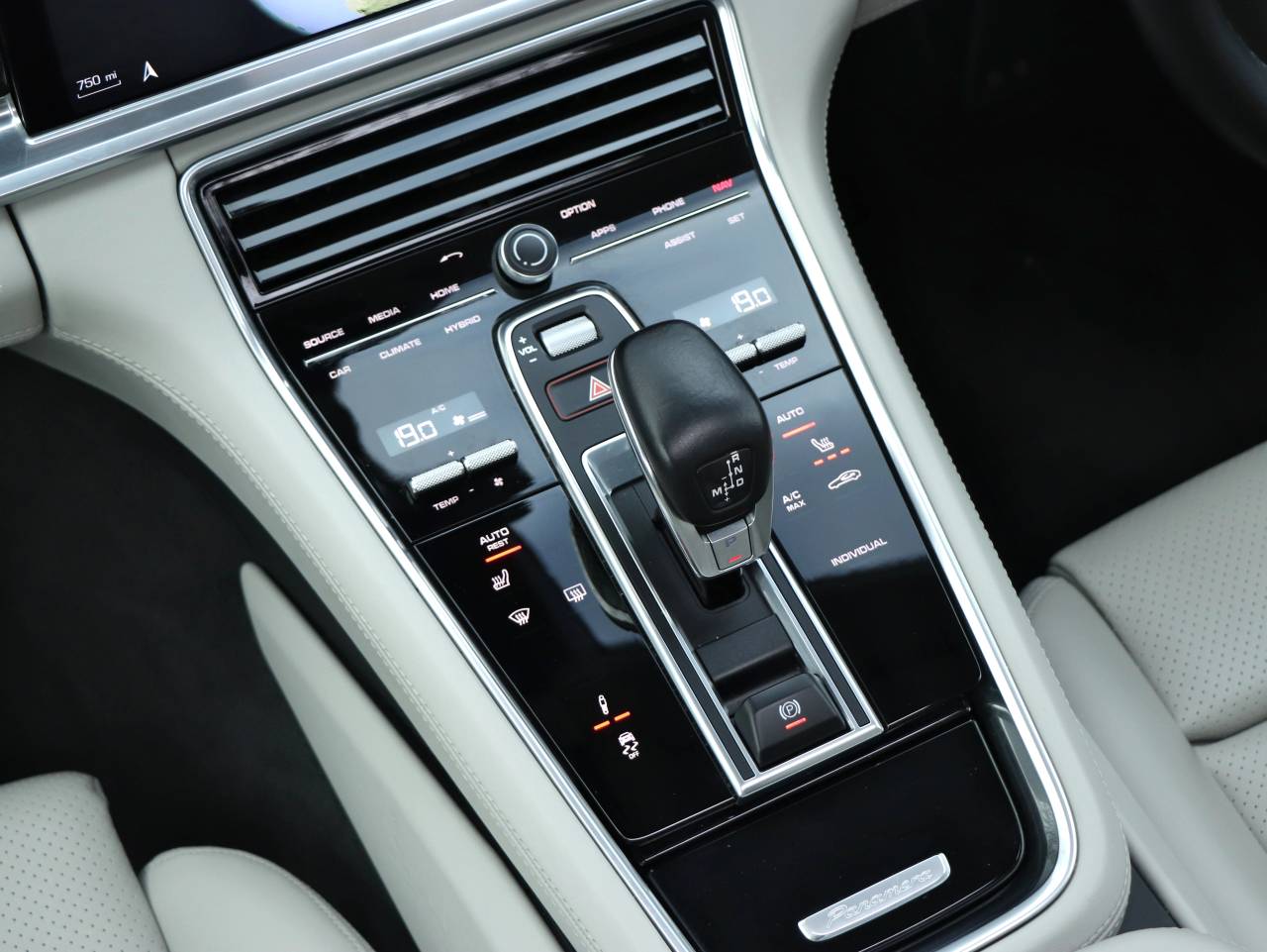 Panamera 4 PDK (16) image 20