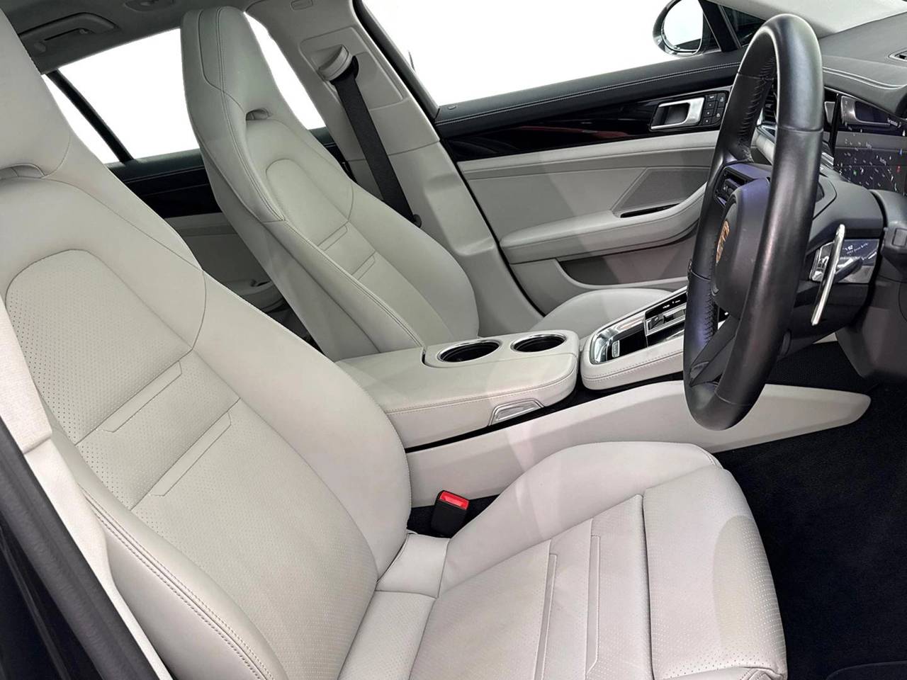 Panamera 4 SPORT TURISMO PDK (5) image 05