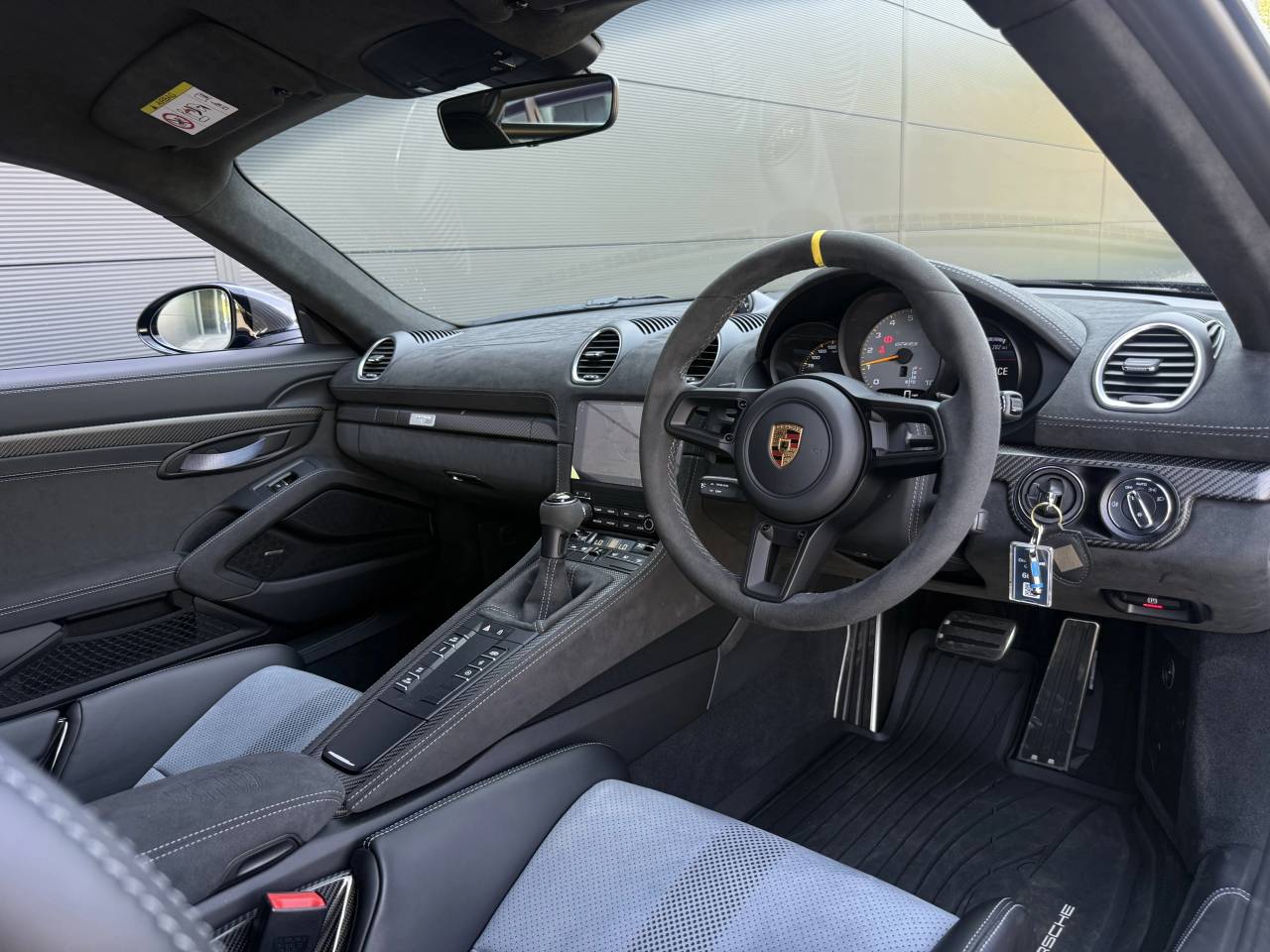 718 (982) CAYMAN GT4 RS PDK (8) image 07