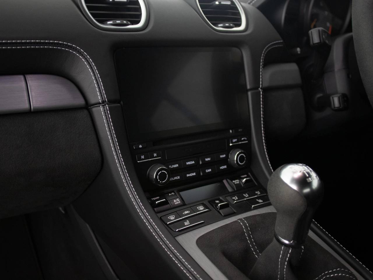 718 (982) CAYMAN GT4 image 63