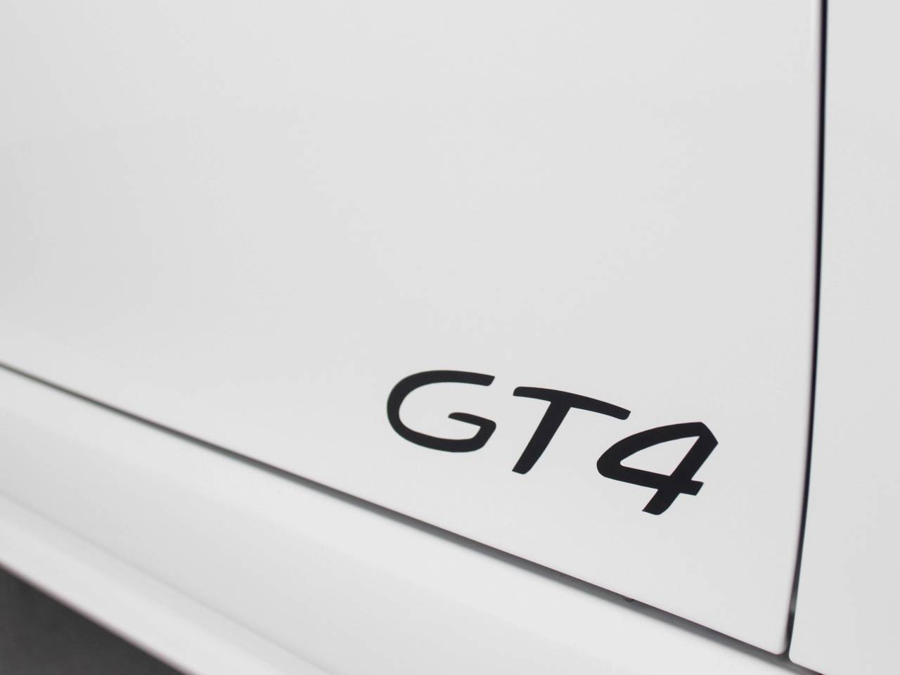 718 (982) CAYMAN GT4 image 26