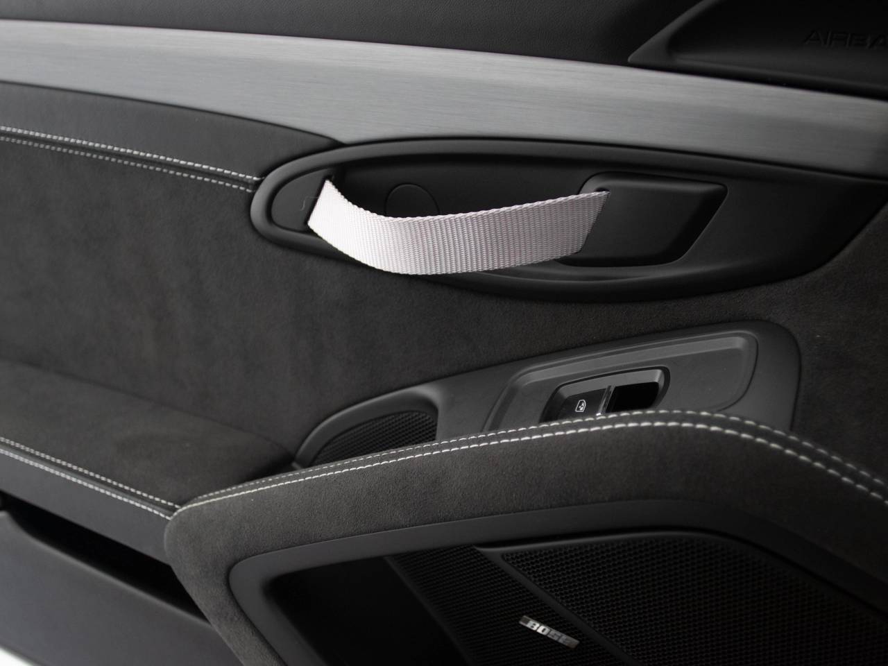 718 (982) CAYMAN GT4 image 67