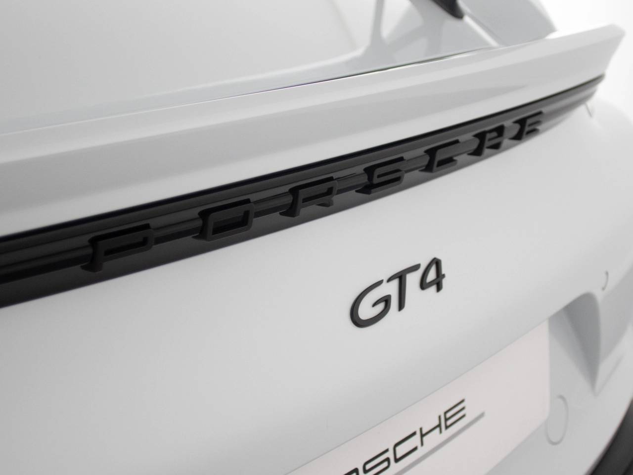 718 (982) CAYMAN GT4 image 28