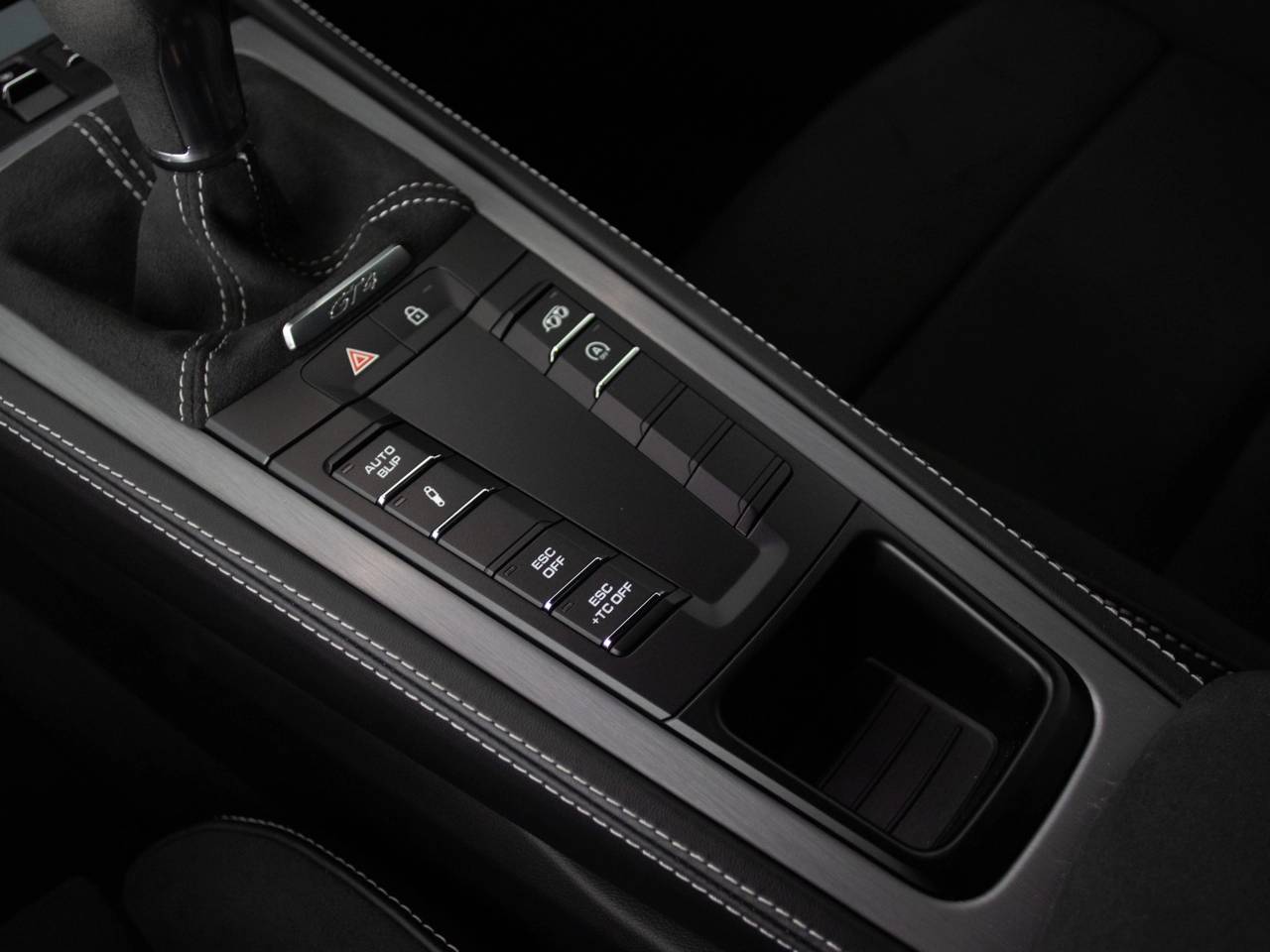 718 (982) CAYMAN GT4 image 69