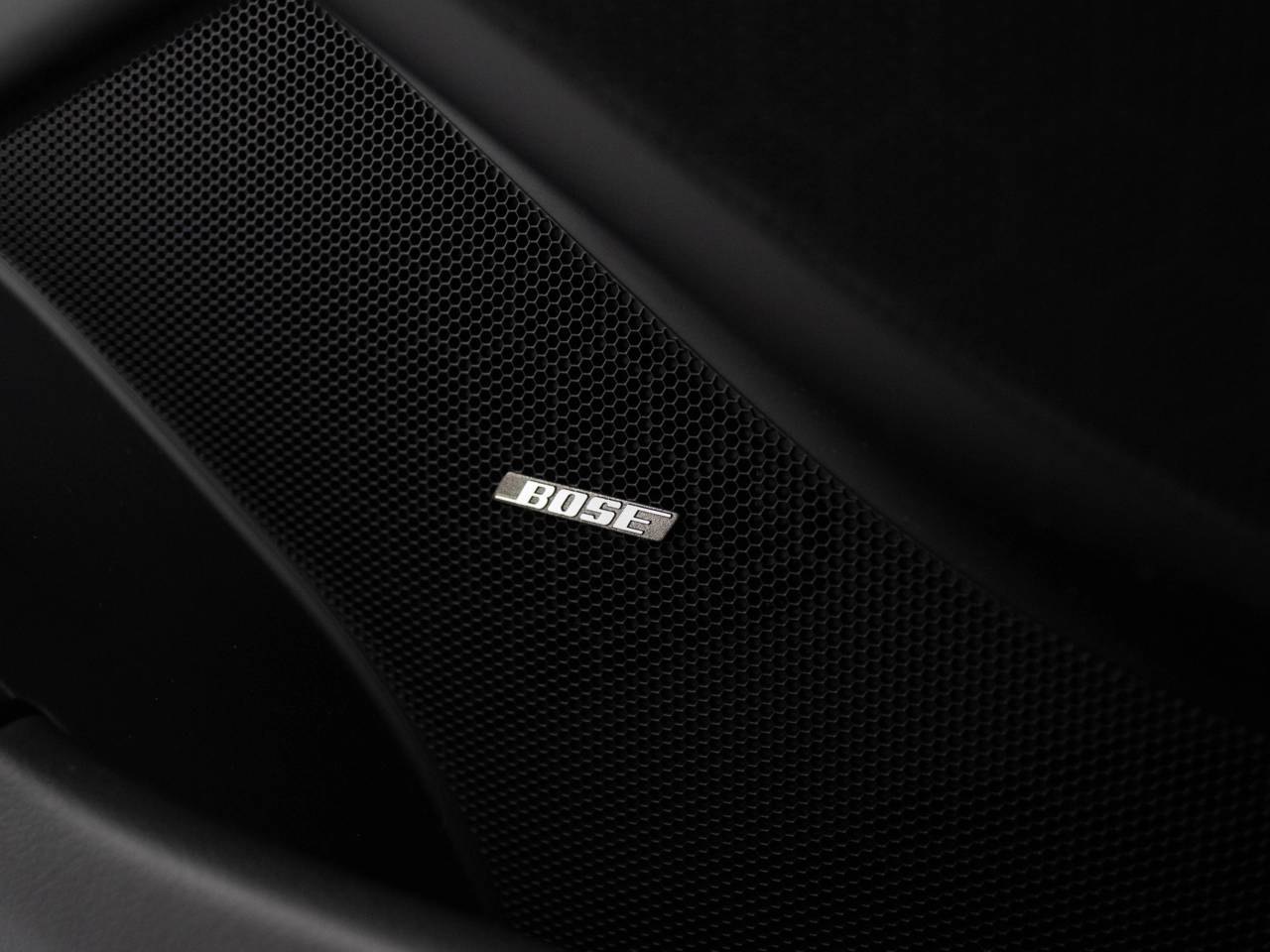 718 (982) CAYMAN GT4 image 75