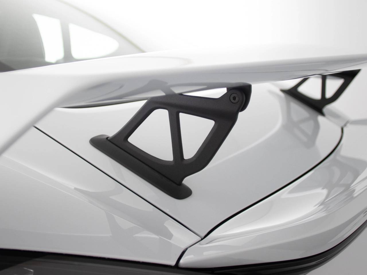 718 (982) CAYMAN GT4 image 20