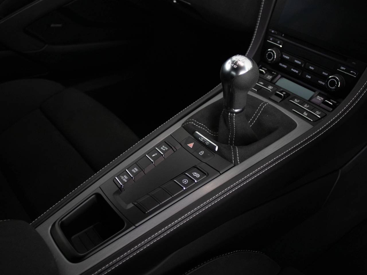 718 (982) CAYMAN GT4 image 53