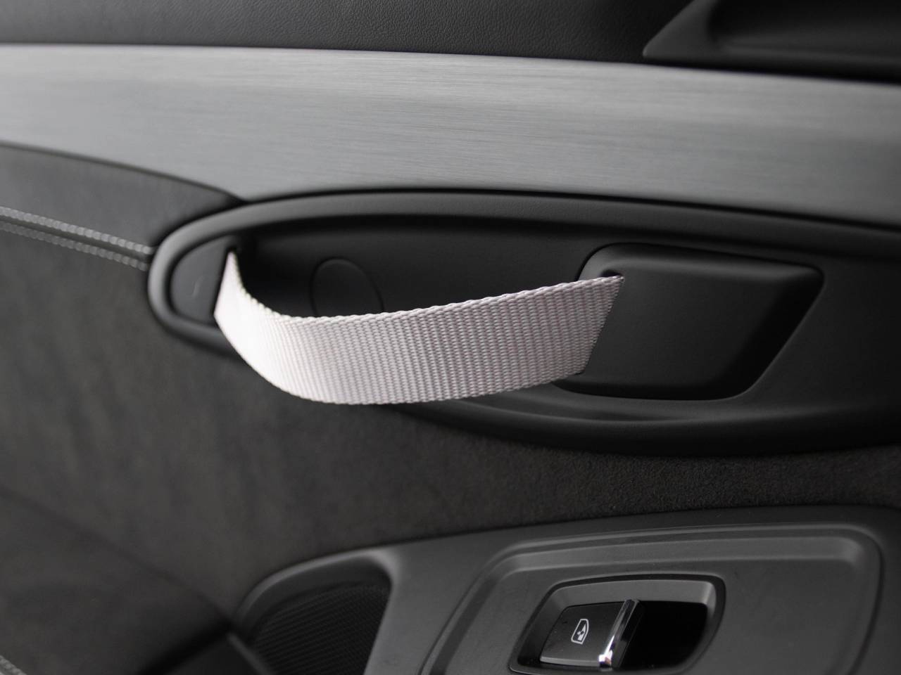 718 (982) CAYMAN GT4 image 70