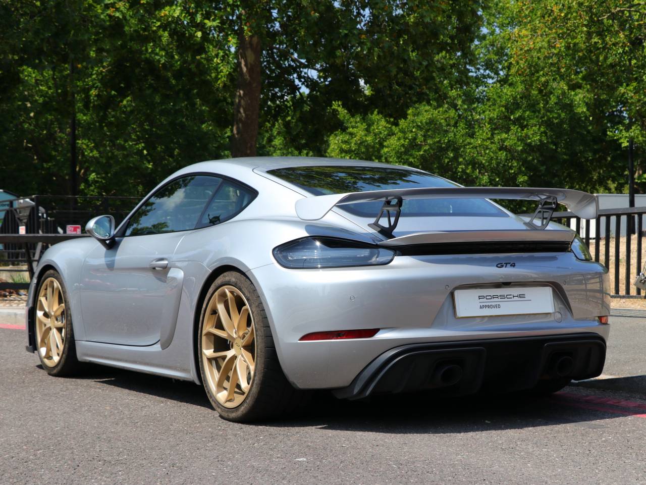 718 (982) CAYMAN GT4 PDK (3) image 11