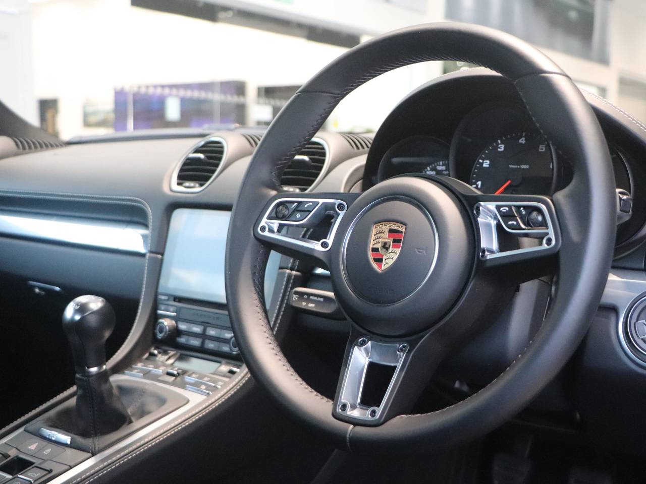 718 (982) BOXSTER STYLE EDITION image 16
